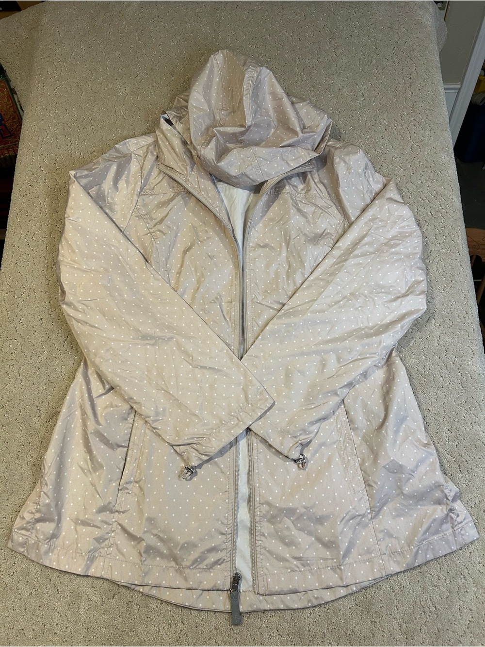 JONES NEW YORK size L Beige Polka Dot Hooded Zip Front Lightweight Windbreaker